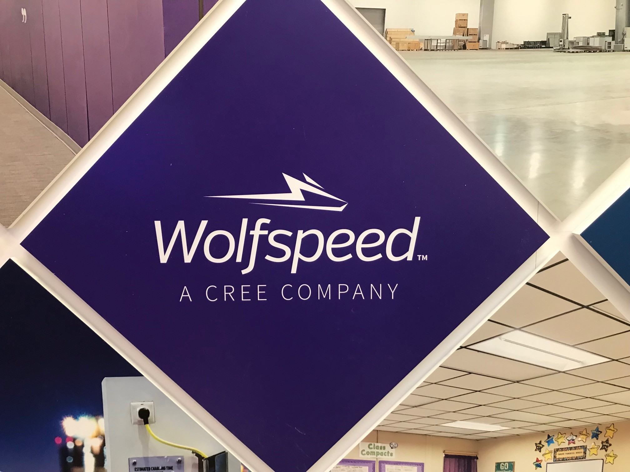 Read more about the article Wolfspeed Ahead!  Cree’s CEO is Changing Company’s Long-time Name to Wolfspeed