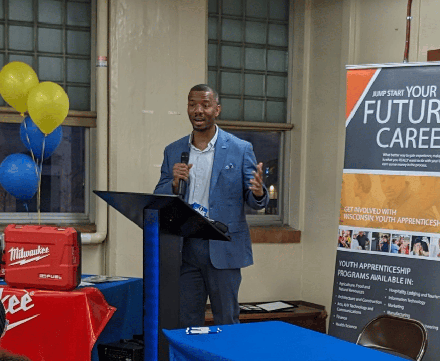 Read more about the article Acuity Brands and NALMCO Collaborate to Provide Training Resources to Milwaukee Public Schoolsʹ Youth Apprenticeship Program