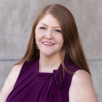 Headshot of Amy Oliver