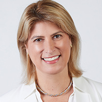 Headshot of Mariana Figueiro